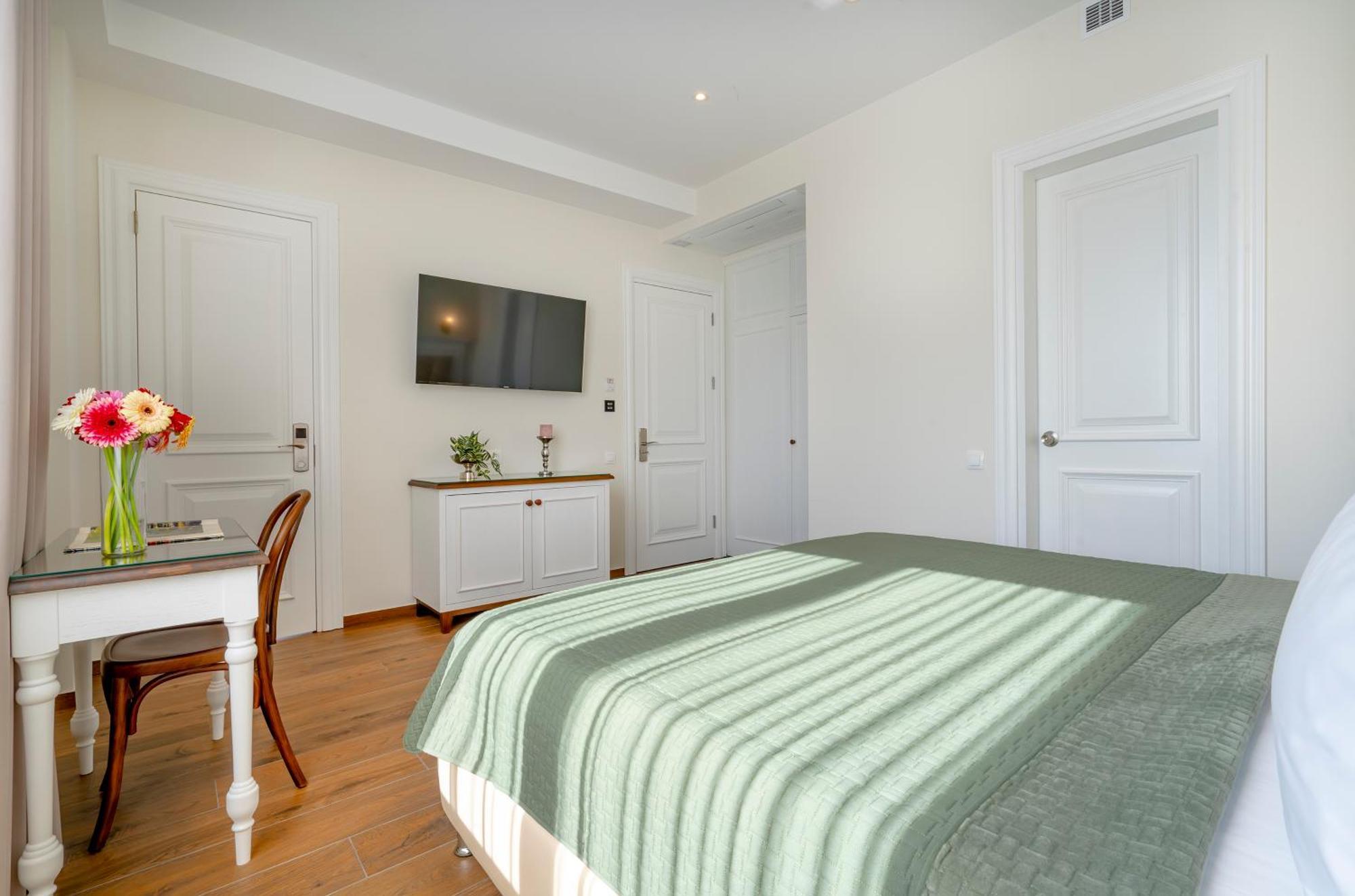 טביליסי Iris Hotel מראה חיצוני תמונה